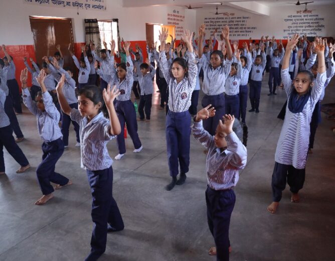  Summer Camp Yoga